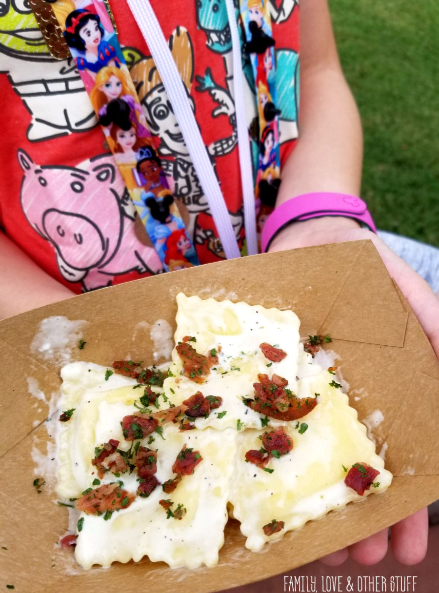What to Expect at Epcot's International Food and Wine Festival #TasteEpcot